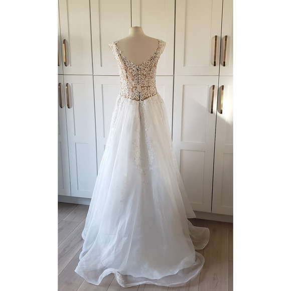 Couture Wedding Dress EU 40 A Line Tulle Lace Illusion Bodice Rhinestone Bridal - Picture 4 of 15